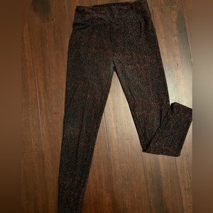 Lularoe leggings black dotted - one size